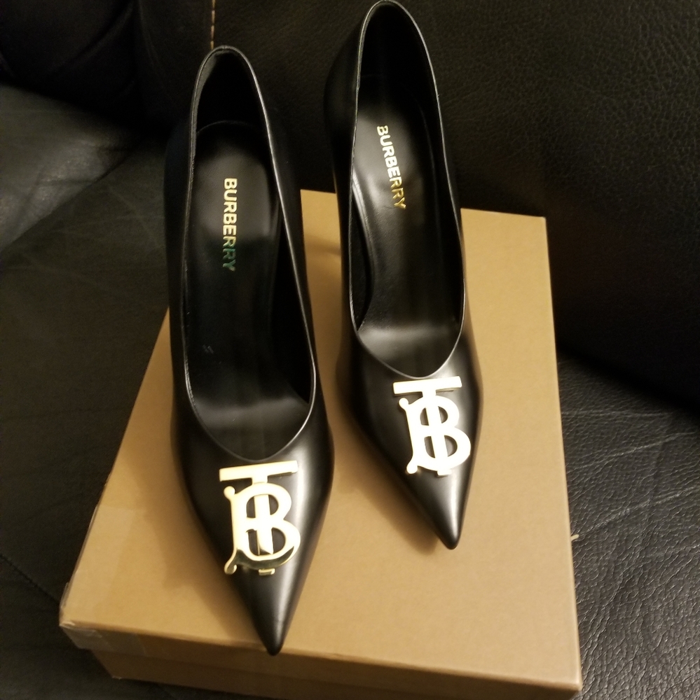 Burberry logo leather pumps in size 38.5 - Picture 4 of 8